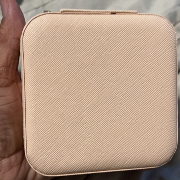 Small Travel Jewelry Box - Pink - Picture 2 of 9